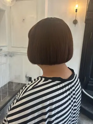 ショート ボブ・カラー 琴音のヘアスタイル