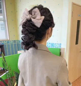 ロング ヘアアレンジ yui .のヘアスタイル
