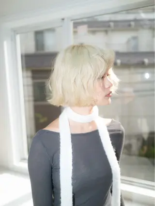 ショート カラー パーマ ミウラ ハナキのヘアスタイル