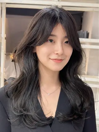セミロング 恵比寿韓国レイヤー× 艶透明感カラー大場のヘアスタイル