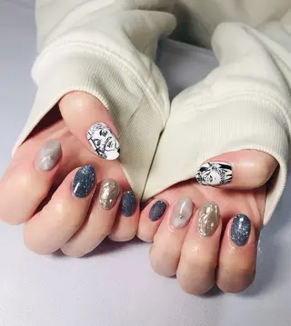 ネイル Moons nail 💅✨のネイルデザイン