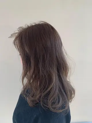 セミロング カラー パーマ ヘアアレンジ 加藤 綾華のヘアスタイル