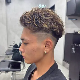 カラー パーマ メンズ 💈直毛×ツイスパの プロ🥷清水真之介のヘアスタイル