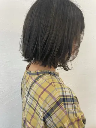 ミディアム カラー 河野 満月のヘアスタイル