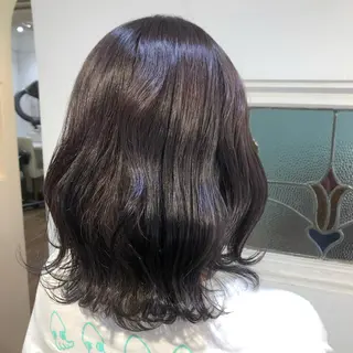 ミディアム カラー 横瀬 稀のヘアスタイル