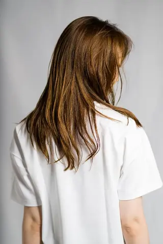 セミロング カラー 松尾 泰伸のヘアスタイル