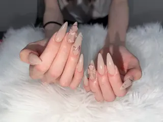 ネイル BERA NAILSのネイルデザイン