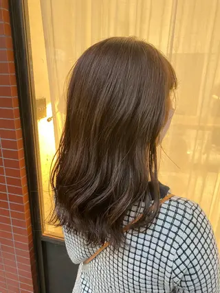 カラー 関 桃萌果のヘアスタイル