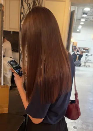 ミディアム カラー おしゃれハイトーン 💗AKARIのヘアスタイル