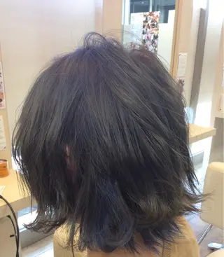 ショート カラー 山浦 貴恵のヘアスタイル