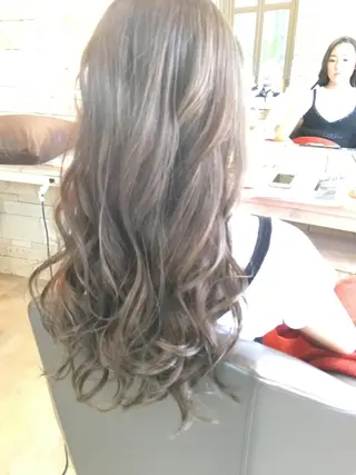 ロング ハイトーン得意😍 Lumiereのヘアスタイル