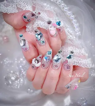 ネイル ISA_ BELLAのネイルデザイン