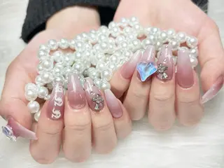 ネイル ルナ 🎀のネイルデザイン