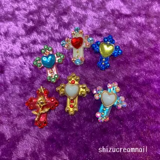 ネイル shizucream 痛デコネイル専門のネイルデザイン