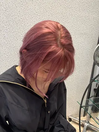 ショート 李 文のヘアスタイル
