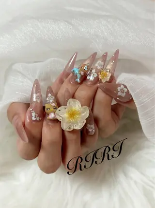 ネイル riri オーナーのネイルデザイン