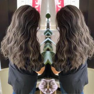 ロング カラー 桜木町駅徒歩5分 ハイライト横浜No1のヘアスタイル