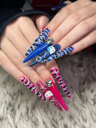 ネイル nes.nail★ AYANOのネイルデザイン