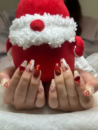 ネイル NIE NAIL Luxeのネイルデザイン