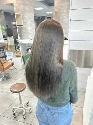 ロング レイヤー/艶髪カラー 森本くるみのヘアスタイル