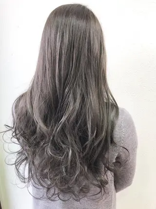 カラー 最高級エクステ /羽エクステ白石宇由のヘアスタイル