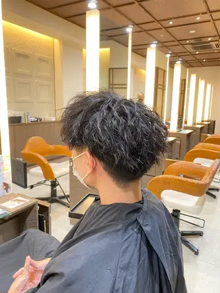 パーマ メンズ スパイラル波巻き パーマ井本汰壱のヘアスタイル
