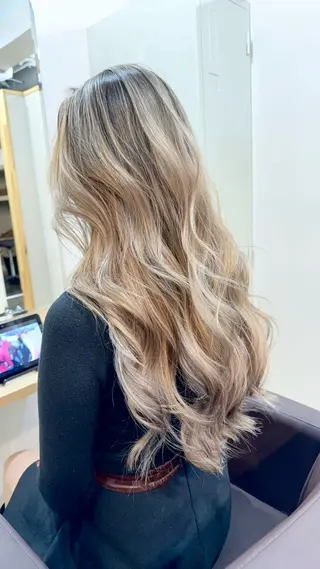 ロング 田村拓巳 韓国風、髪質改善のヘアスタイル