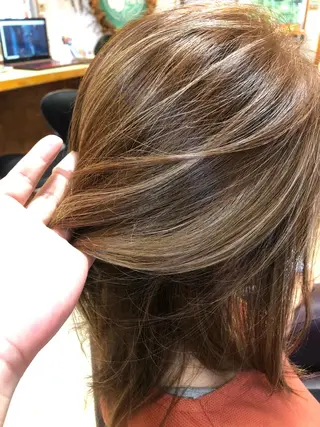 カラー 嘉手納美容室 ルアナエヴァのヘアスタイル