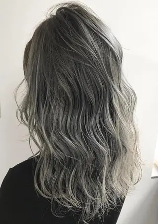 ロング カラー パーマ ヘアアレンジ ネイル マツエク・マツパ 吉川 宙翔のヘアスタイル