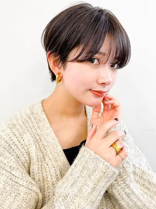 ショート レイヤースタイル⭐️ 村上のヘアスタイル