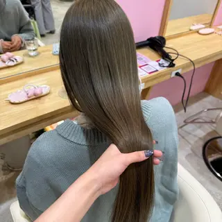 ロング カラー 柔らかいbeige ¦韓国¦🩰マユ🩰のヘアスタイル