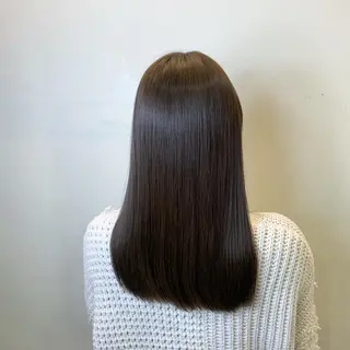 セミロング カラー 'comma rinkaのヘアスタイル
