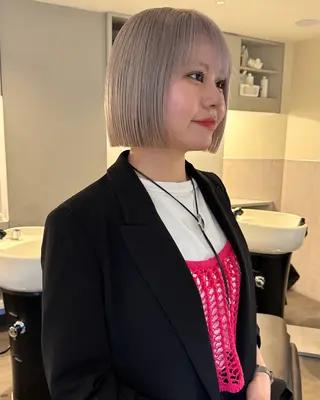 ショート カラー RAIMA ケアハイトーンのヘアスタイル