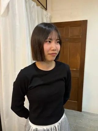 ショート 顔周りカット ピンク カラー🩰りりのヘアスタイル