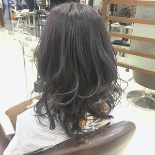 セミロング カラー 大平 美沙のヘアスタイル