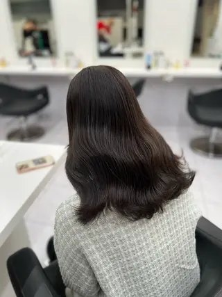 セミロング カラー 🖤艶髪／髪質改善 横浜美容室／ゆりのヘアスタイル