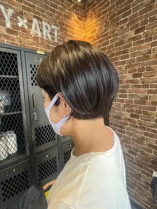 ショート カラー パーマ ヘアアレンジ メンズ キッズ ネイル マツエク・マツパ アイブロウ 久木原 ゆりのヘアスタイル