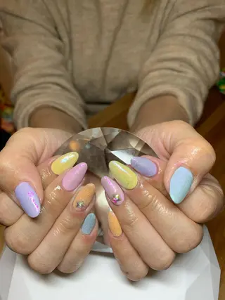 ネイル LAVISH 大和店 🤱子連れ大歓迎のネイルデザイン