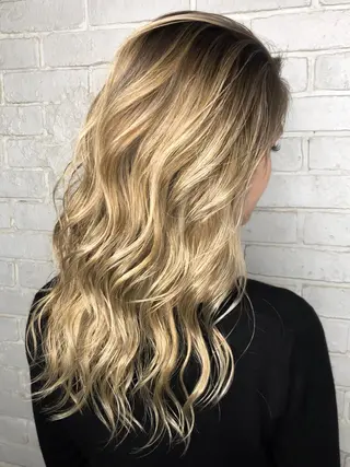 ロング カラー welring hair salonのヘアスタイル