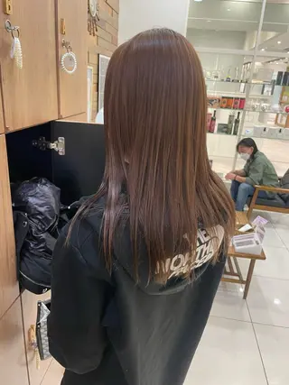 セミロング 透明感color吉田 沙羅のヘアスタイル