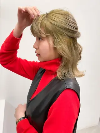 ショート カラー ヘアアレンジ ミニボブ/ブリーチ 🌈MISATOのヘアスタイル