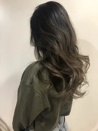 ロング 夜23時まで予約🉑 reverieあきらのヘアスタイル