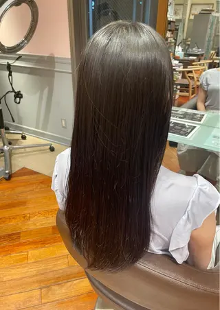 セミロング カットモデル ヨネダのヘアスタイル