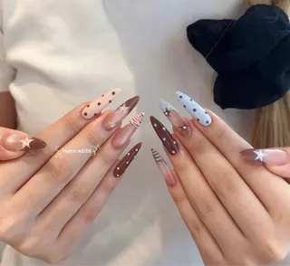 セミロング Hi beauty 渋谷のネイルデザイン