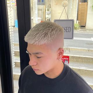 カラー パーマ メンズ 角田 凌のヘアスタイル