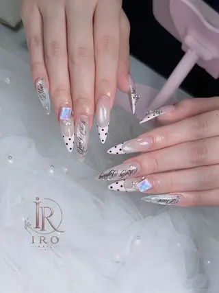 ネイル IRO Nail Studioのネイルデザイン