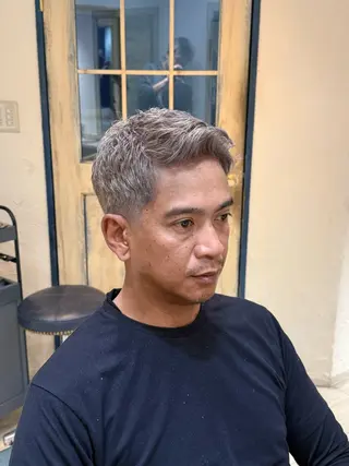 カラー メンズ メンズカット Hikaruのヘアスタイル