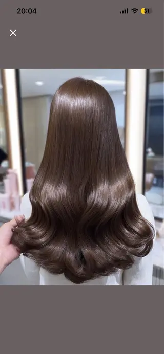 ロング パーマ 韓国×艶ハイトーンが かわいい✨️リオ🍒のヘアスタイル