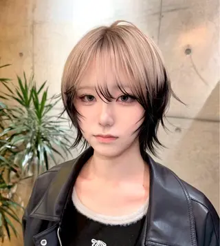 ショート 閼伽井 誇和のヘアスタイル