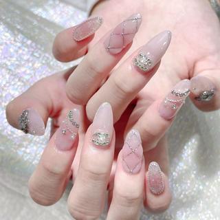 ネイル Queens テイのネイルデザイン
